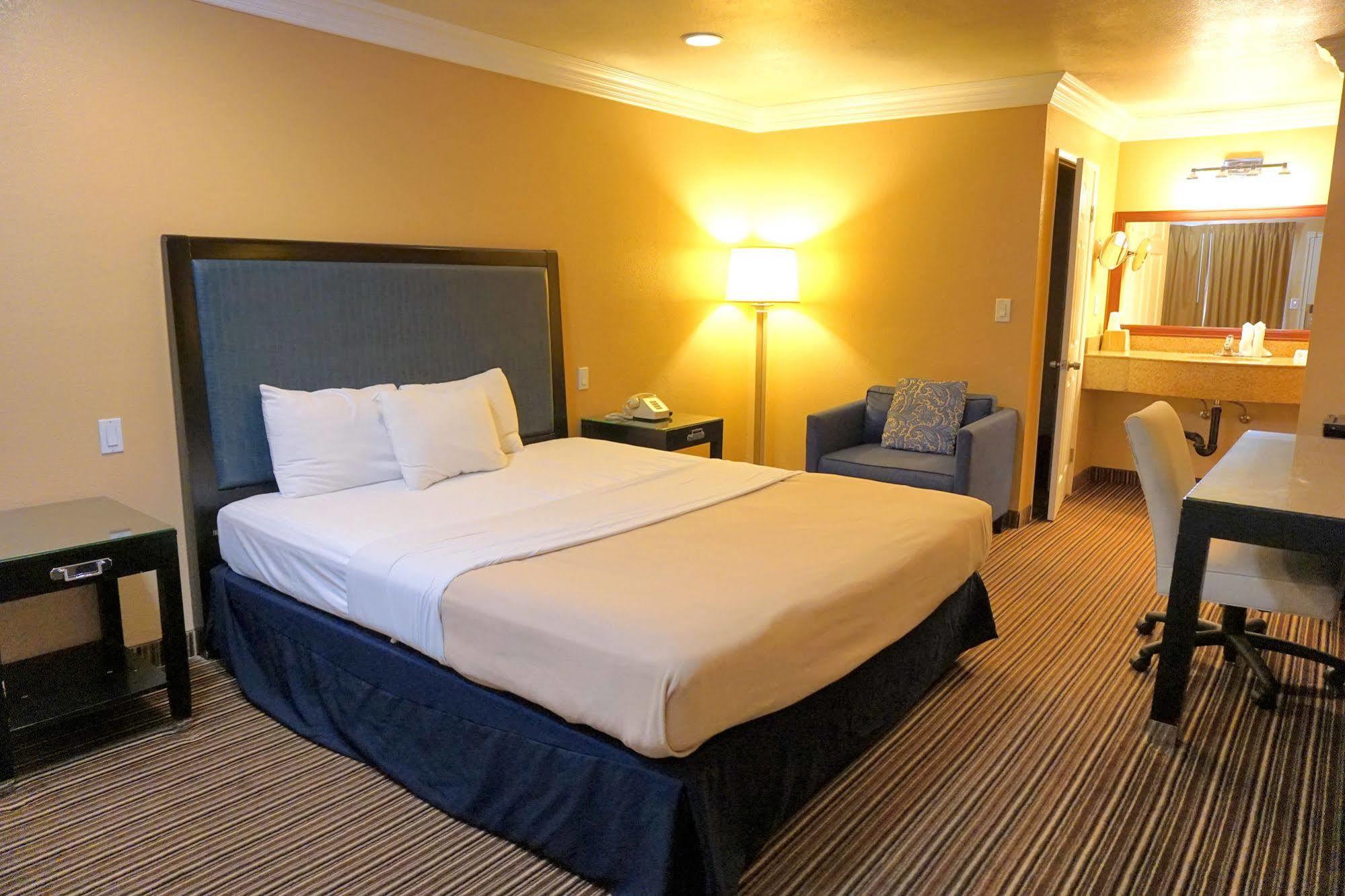 Hollywood Inn Express South Los Angeles Extérieur photo