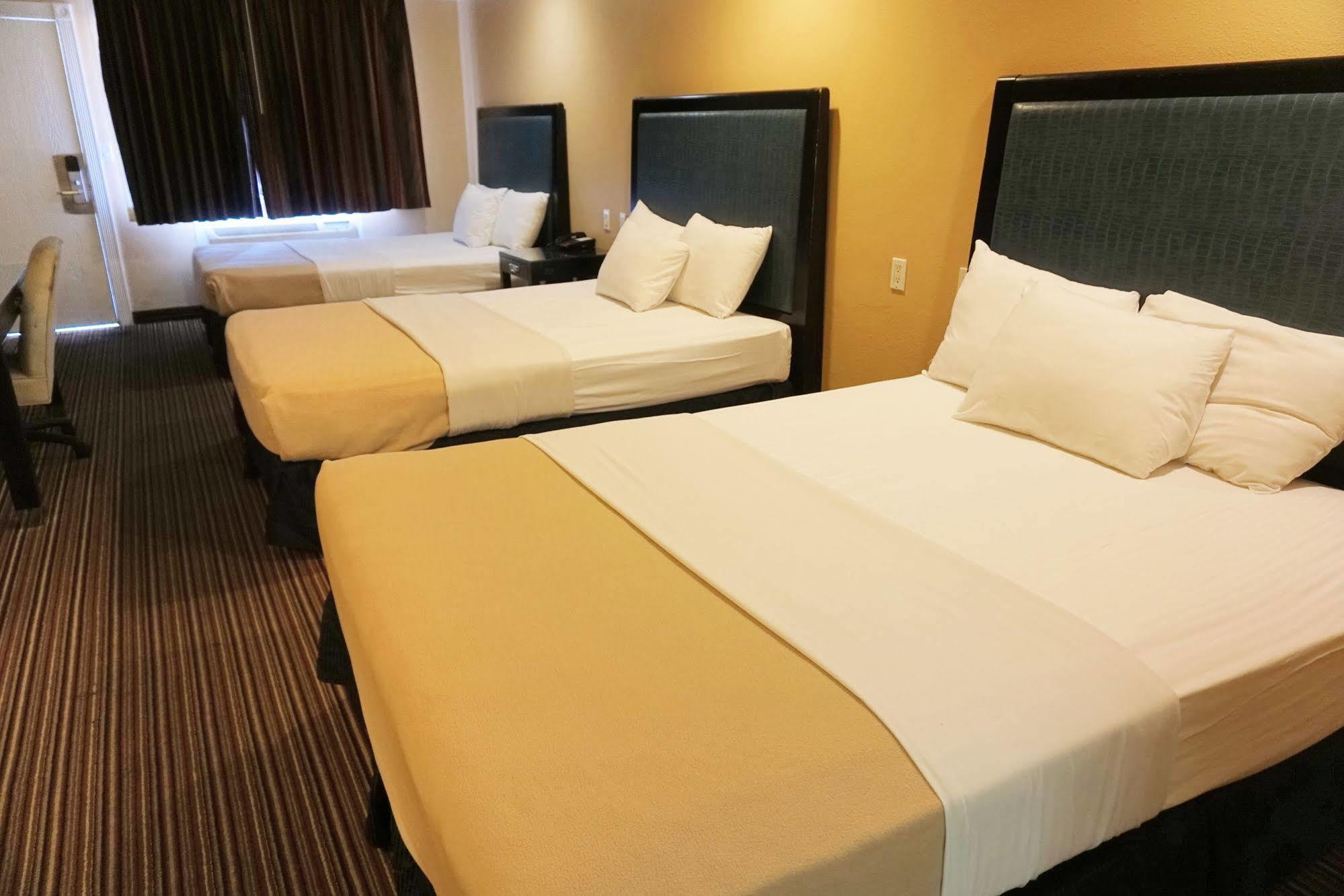 Hollywood Inn Express South Los Angeles Extérieur photo