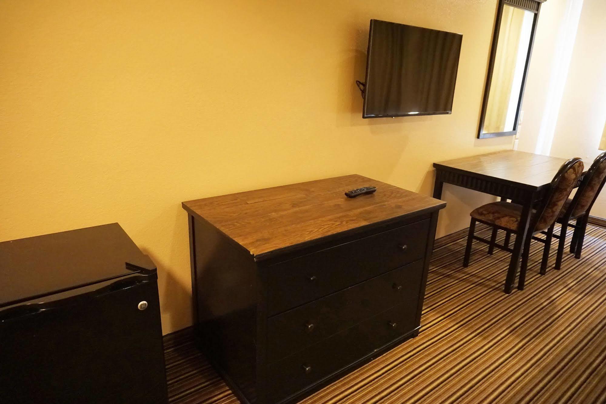 Hollywood Inn Express South Los Angeles Extérieur photo
